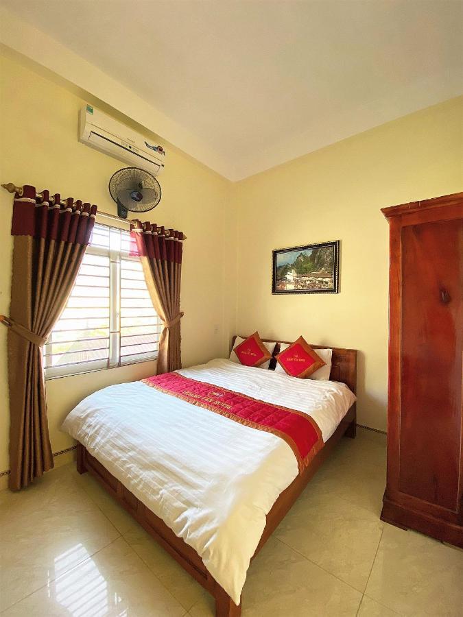 Hoang Van Hotel Dong Van (Ha Giang) Exterior photo