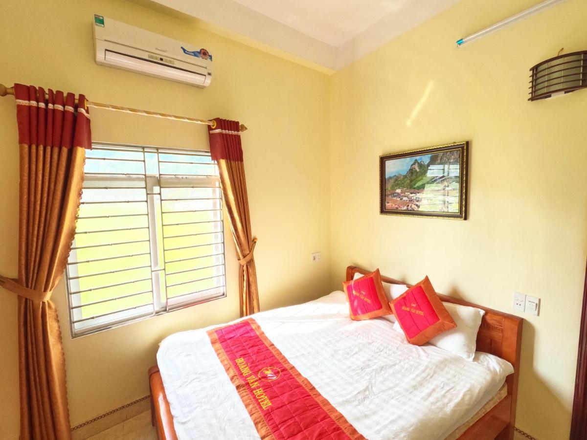 Hoang Van Hotel Dong Van (Ha Giang) Exterior photo
